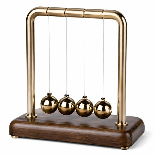 Pendule de Newton dorée et base en bois avec 5 boules
